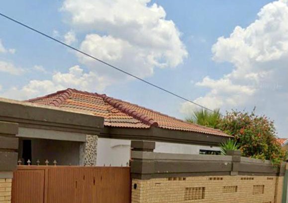 Greater Johannesburg Metropolitan Area Casa | Colourful modern home
