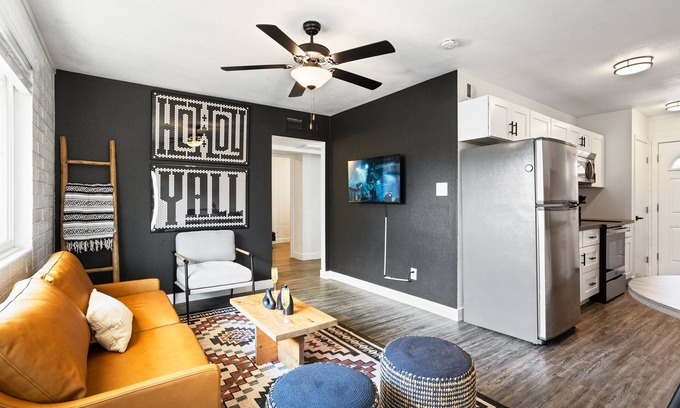South Scottsdale Cabaña | Colt-in Old Town-walk To Entertainment District