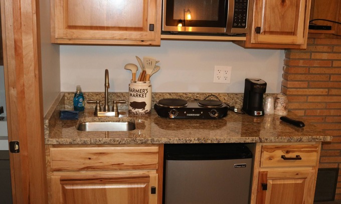 Estes Park Hotel | Columbine Inn