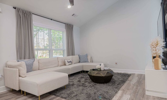 Fortson Casa | Columbus Military Grad home