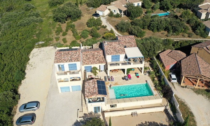 Saint-Hippolyte-de-Montaigu Cabaña | 2 alojamientos confortables en una residencia de lujo