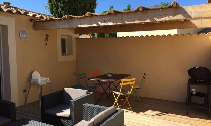 St.-Remy-de-Provence Casa | Come and enjoy the Bastidon PATIO