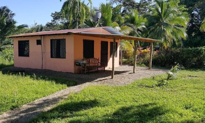 Playa Matapalo Casa | ¡Ven y disfruta de un pedazo de paraíso a solo 200 metros del Océano Pacífico!