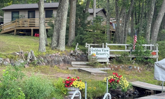 Chief Lake Cabina | Come and relax in a cozy 2 BR cabin on the Chippewa Flowage, Hayward, WI. #1