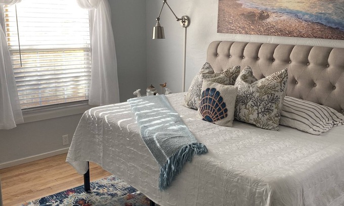 Parkway-South Sacramento Casa | Come Catch a Wave with Us,