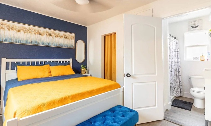 Sanger Casa | Come relax at Descanso On DeWitt