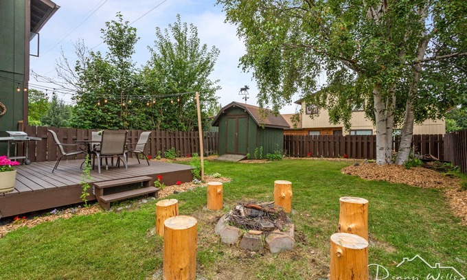 Turnagain Casa | Venga a relajarse en el Lake Hood Cottage!
