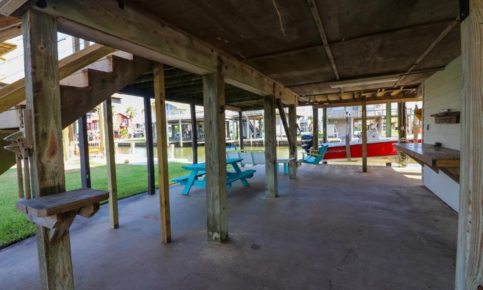 San Luis Casa | Come Stay - and Sail Away - at this Lovely Canal Home