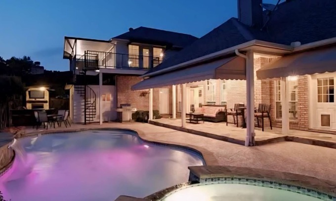 Fort Worth Casa | Come take a Splash