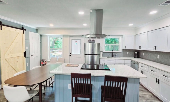 Cedar Crest Casa | Come to Yutori, home, away from home!
