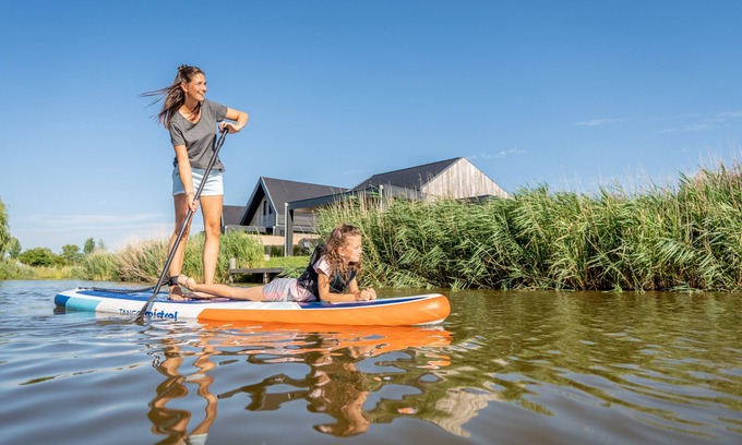 Witmarsum Casa | Comfort 6-person residence in the holiday park Landal Elfstedenhart
