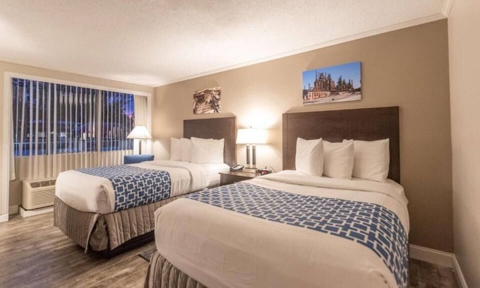 Bethlehem Casa | Comfort and Convenience! Onsite Pool, Free Breakfast, Parking!