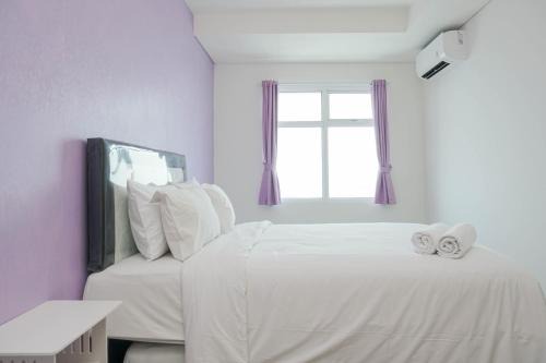 Pluit Apartamento | Comfort and Elegant 1BR Green Bay Condominium Apartment By Travelio