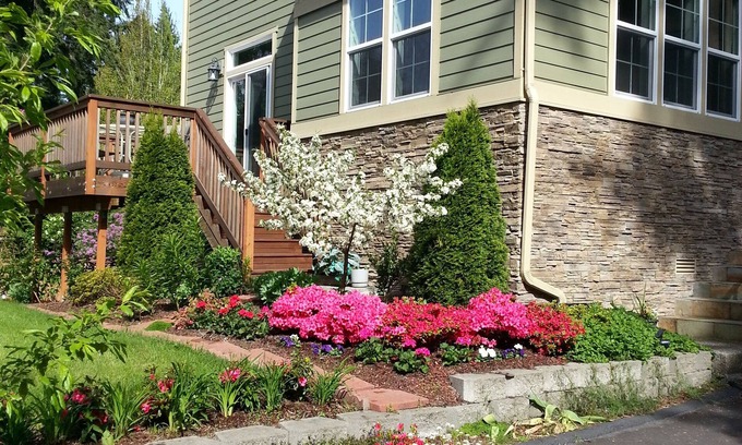 Kenmore Casa | Comfort and quiet 7 bedroom home