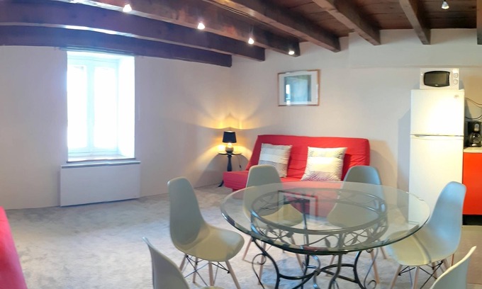 Domsure Apartamento | Apartamento-Confortable-Vista al campo-au 1 étage-Baño Privado