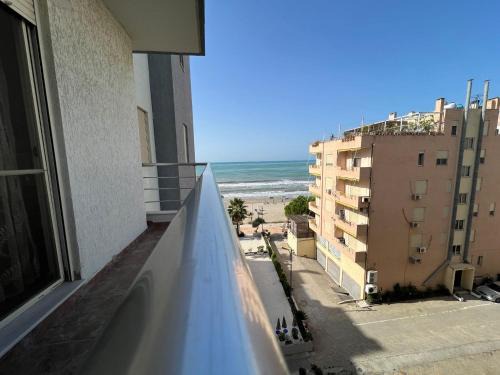 Shkembi i Kavajes Apartamento | Comfort Apartment Near The Beach