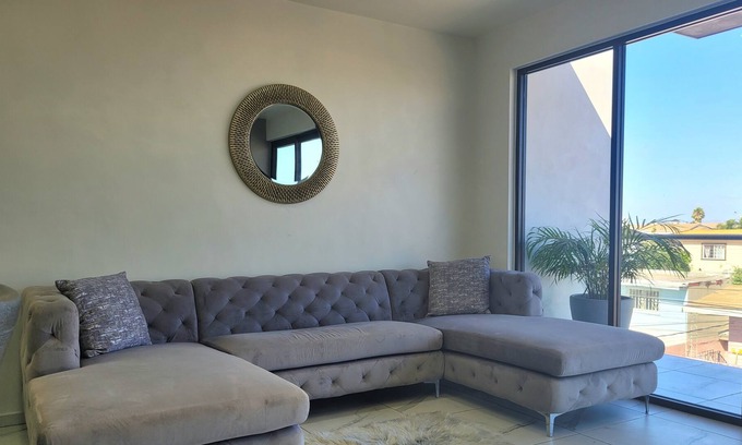 Playas de Tijuana Apartamento | Comfort Apt 2BR Kitchen Near Downtown