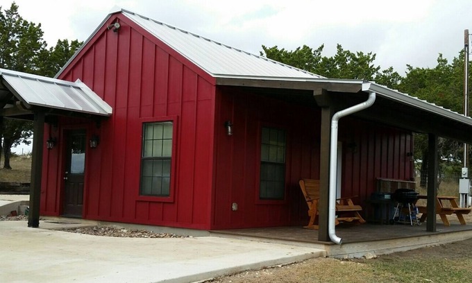 Comfort Cabina | Comfort Cabaña - Texas Hill Country cabaña aislada en 10 acres