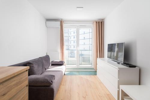Bialoleka Apartamento | Comfort City Modern Studio by BookingHost