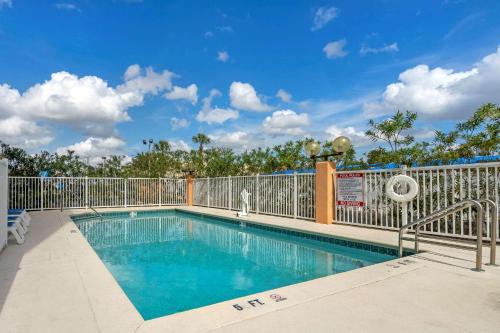 Kissimmee Hotel | Comfort Inn Kissimmee-Lake Buena Vista South