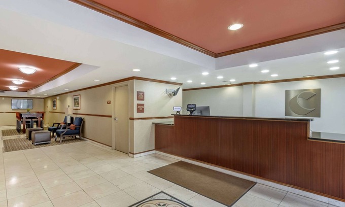 North Charleston Hotel | Comfort Inn & Suites Airport Convention Center
