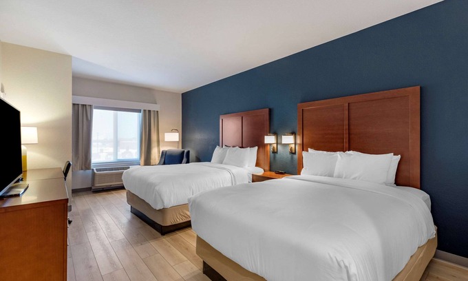 Bennett Hotel | Comfort Inn & Suites Bennett