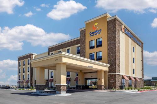 Bennett Hotel | Comfort Inn & Suites Bennett