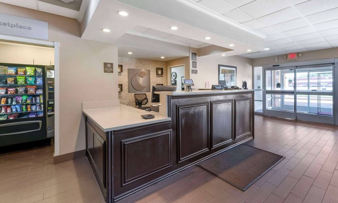 Porter Hotel | Comfort Inn & Suites Porter near Indiana Dunes