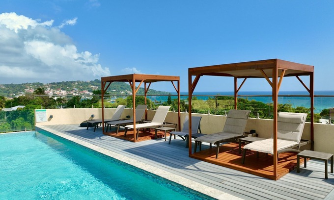Lower Scarborough Hotel | Comfort Inn & Suites Tobago