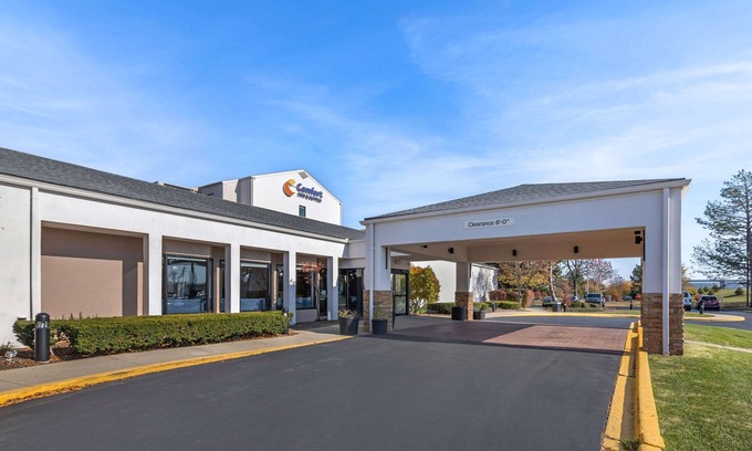 Arlington Heights Hotel | Comfort Inn & Suites Arlington Heights - Buffalo Grove