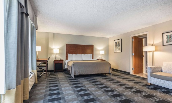 South Central Omaha Hotel | Comfort Inn SW Omaha I-80