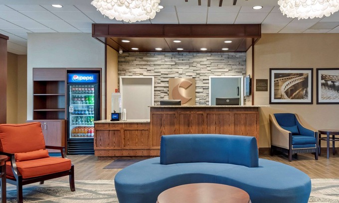 Amherst Hotel | Comfort Inn University