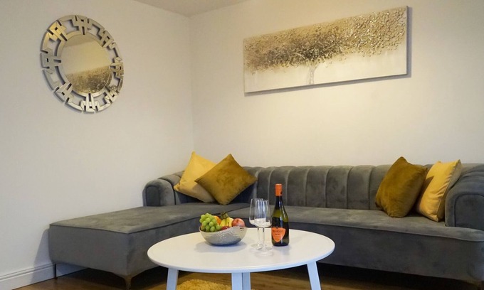 Solihull Casa | Comfort Lodge