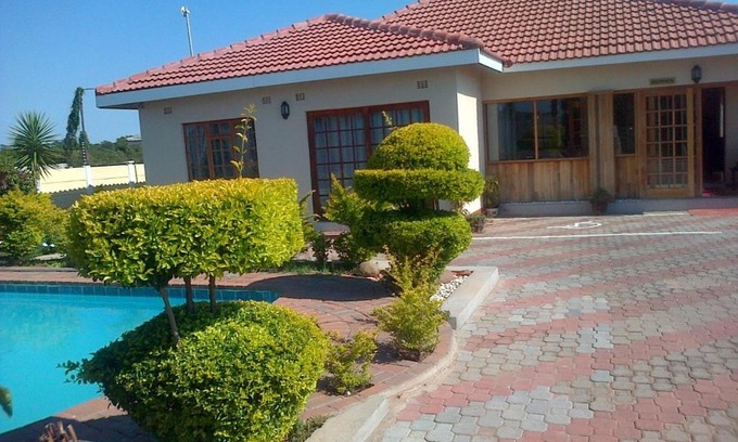 Francistown Cama Y Desayuno | Comfort Palace Guesthouse