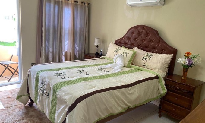 Boscobel Casa | Comfort Rest... 15 minutes from the heart of Ocho Rios
