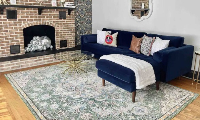 Rhinebeck Casa | Comfort & Style! 1 mile to town center w/ free bikes, huge backyard, no chores!
