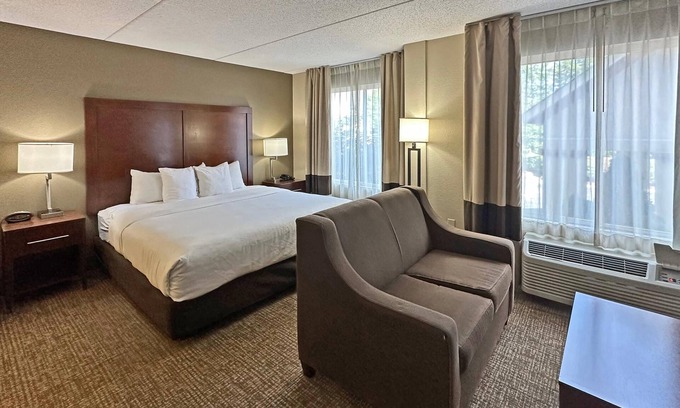 Concord Hotel | Comfort Suites Concord Mills