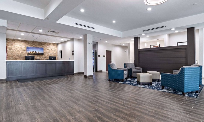 Humble Hotel | Comfort Suites Humble Houston IAH
