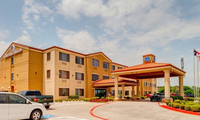 Rowlett Hotel | Comfort Suites Lake Ray Hubbard