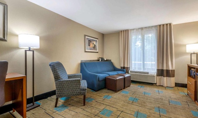 Beaufort Hotel | Comfort Suites near MCAS Beaufort
