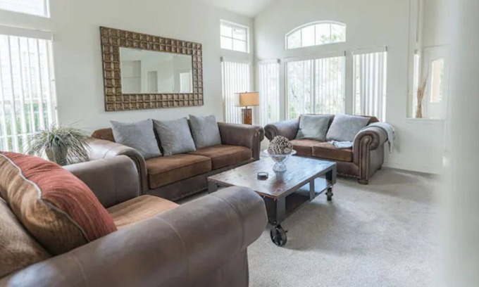 Northwest Reno Casa | Comfort + Views + Hot Tub Reno/Sparks/Tahoe home