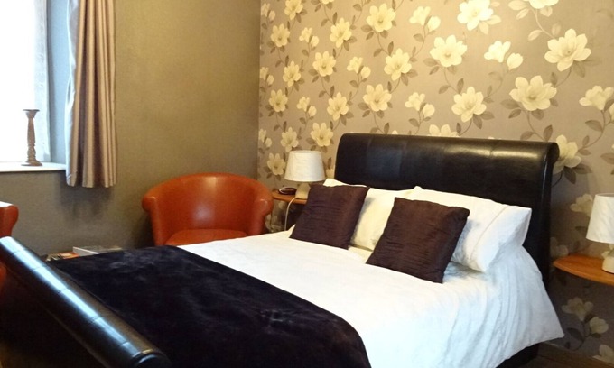Juvigny-sous-Andaine Cama Y Desayuno | Comfortable Bed & Breakfast between Bagnoles de l'Orne and Domfront.