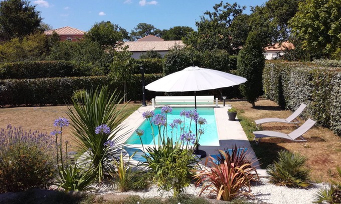 Saint-Brevin-les-Pins Casa | Cómoda casa familiar, cerca de la playa, piscina climatizada, gran parcela