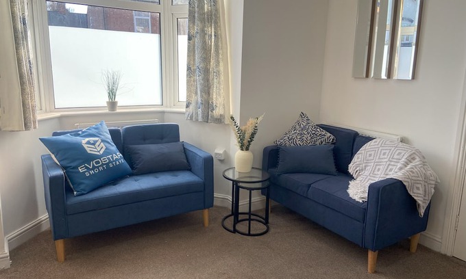 Retford Apartamento | Bright 2-bed in central Retford for contractors