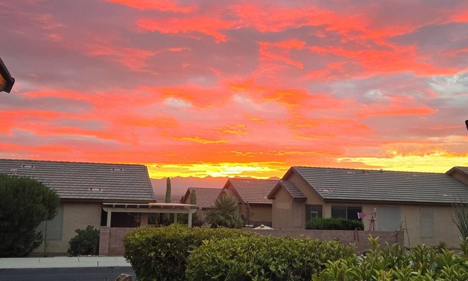 Las Campanas Village Casa | Comfortable 2-bedroom house with WiFi, Las Campanas area ,GV