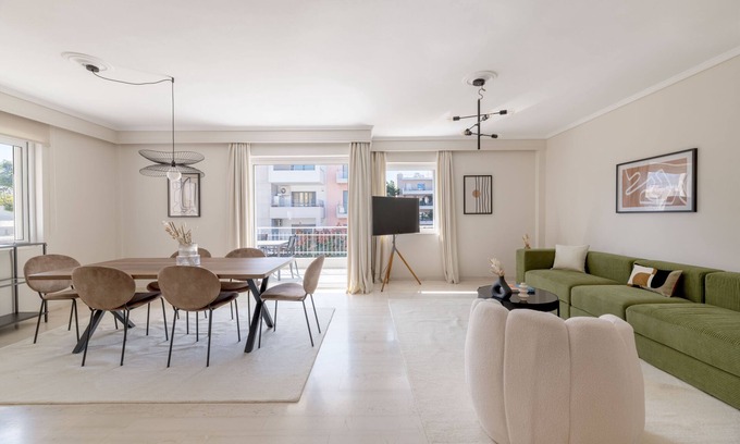 Agia Paraskevi Apartamento | Comfortable 3BR Family Residence in Agia Paraskevi