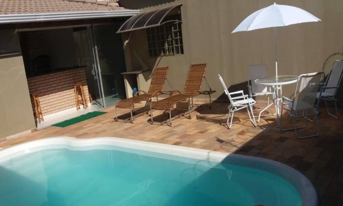 Bady Bassitt Casa | Confortable y completa casa de ocio en Bady Bassitt / SP