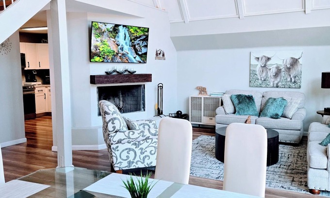 Banning Chalet De Esquí | Comfortable and enjoyable place to relax. Pet-Friendly!