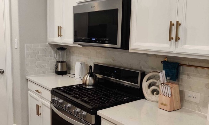 Cypress Casa | Comfortable and gorgeous family house.