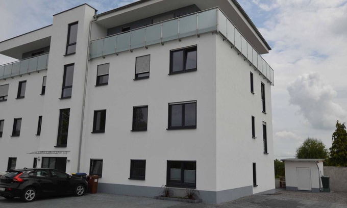 Kaisersesch Casa | Cómodo apartamento de lujo en un entorno boscoso con amplias vistas